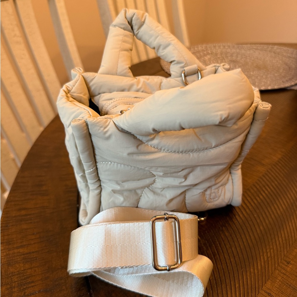 Quilted Handbag - Picture 3 of 3